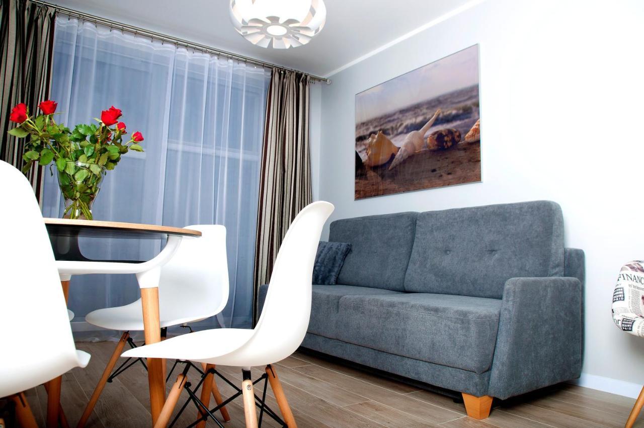 Apartament Ikar - 2 Pokojowy Przy Morzu Z Balkonem Pobierowo Ngoại thất bức ảnh