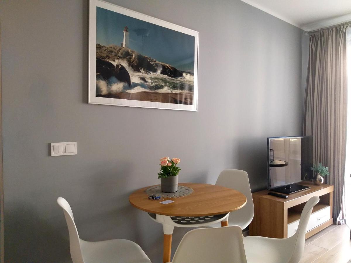 Apartament Ikar - 2 Pokojowy Przy Morzu Z Balkonem Pobierowo Ngoại thất bức ảnh